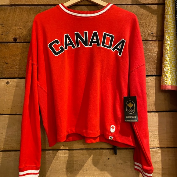 HBC | Varsity Canada French Terry Crop Sweatshirt - Picture 5 of 9